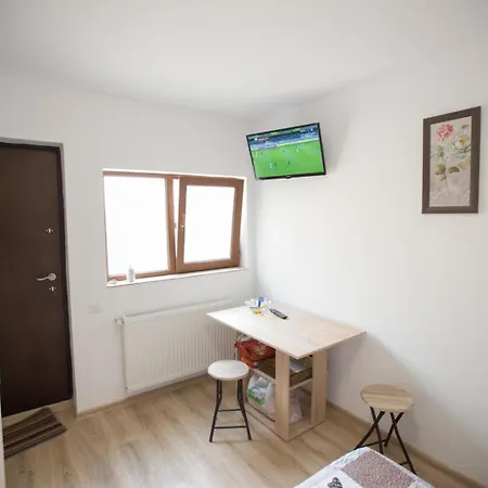Gazde/Camere de închiriat Tania *